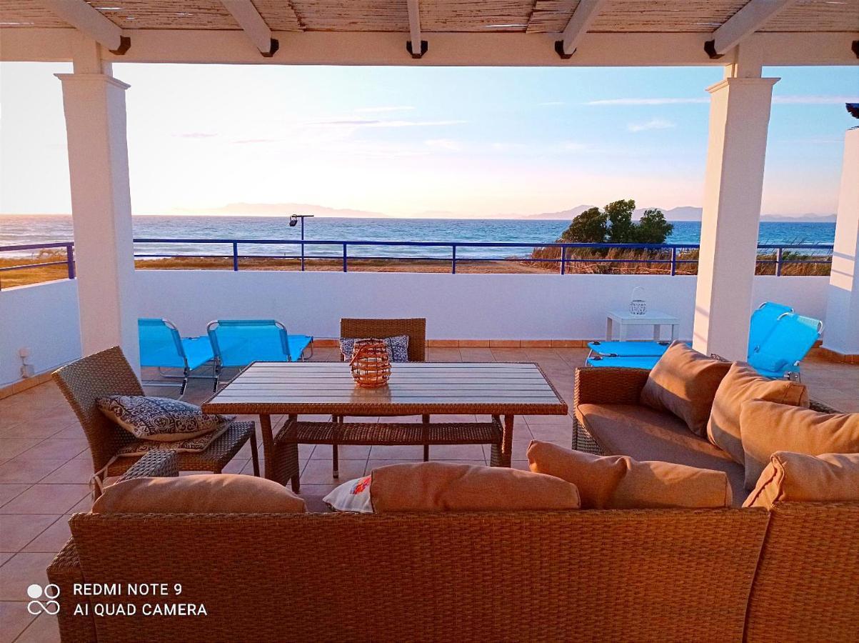 Nautilus Beach House, For Breath-Taking Sunsets Paradeísion Екстериор снимка