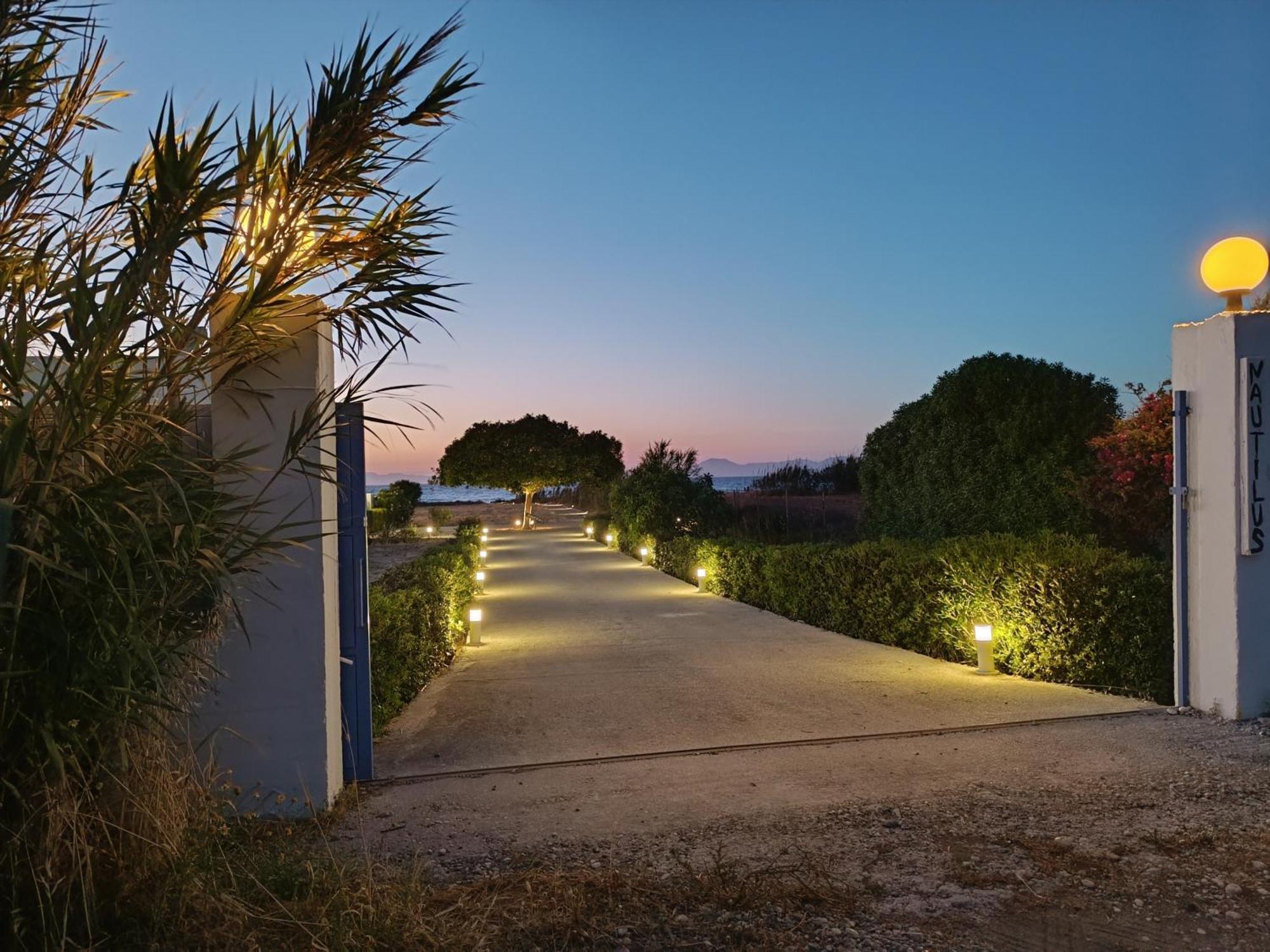 Nautilus Beach House Paradeísion Екстериор снимка