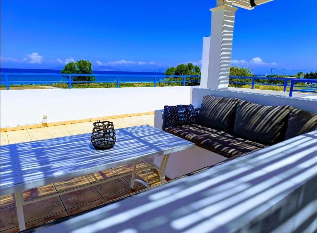 Nautilus Beach House Paradeísion Екстериор снимка